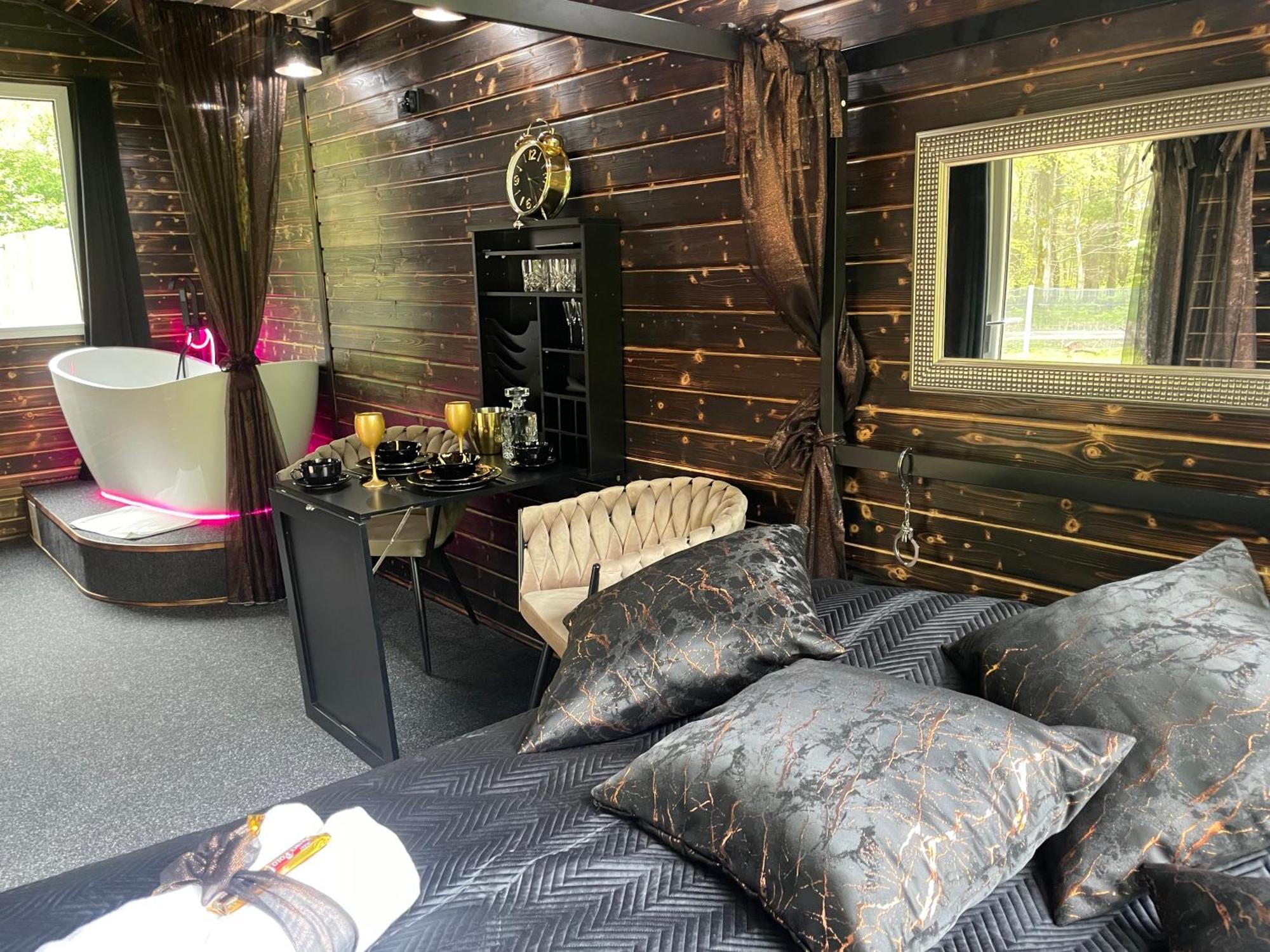 Romantyczna Chatka Pisarzowice  Ngoại thất bức ảnh